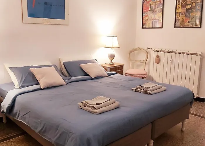 Central Chic Apartment
